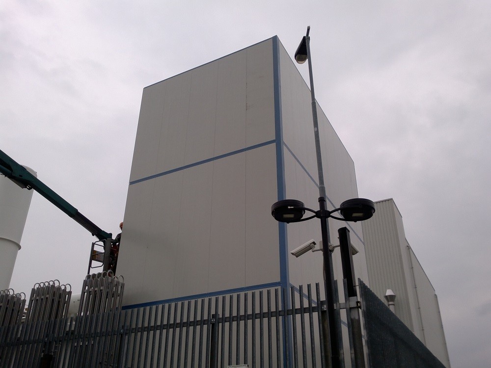 Barriera acustica per impianto industriale - Vista laterale